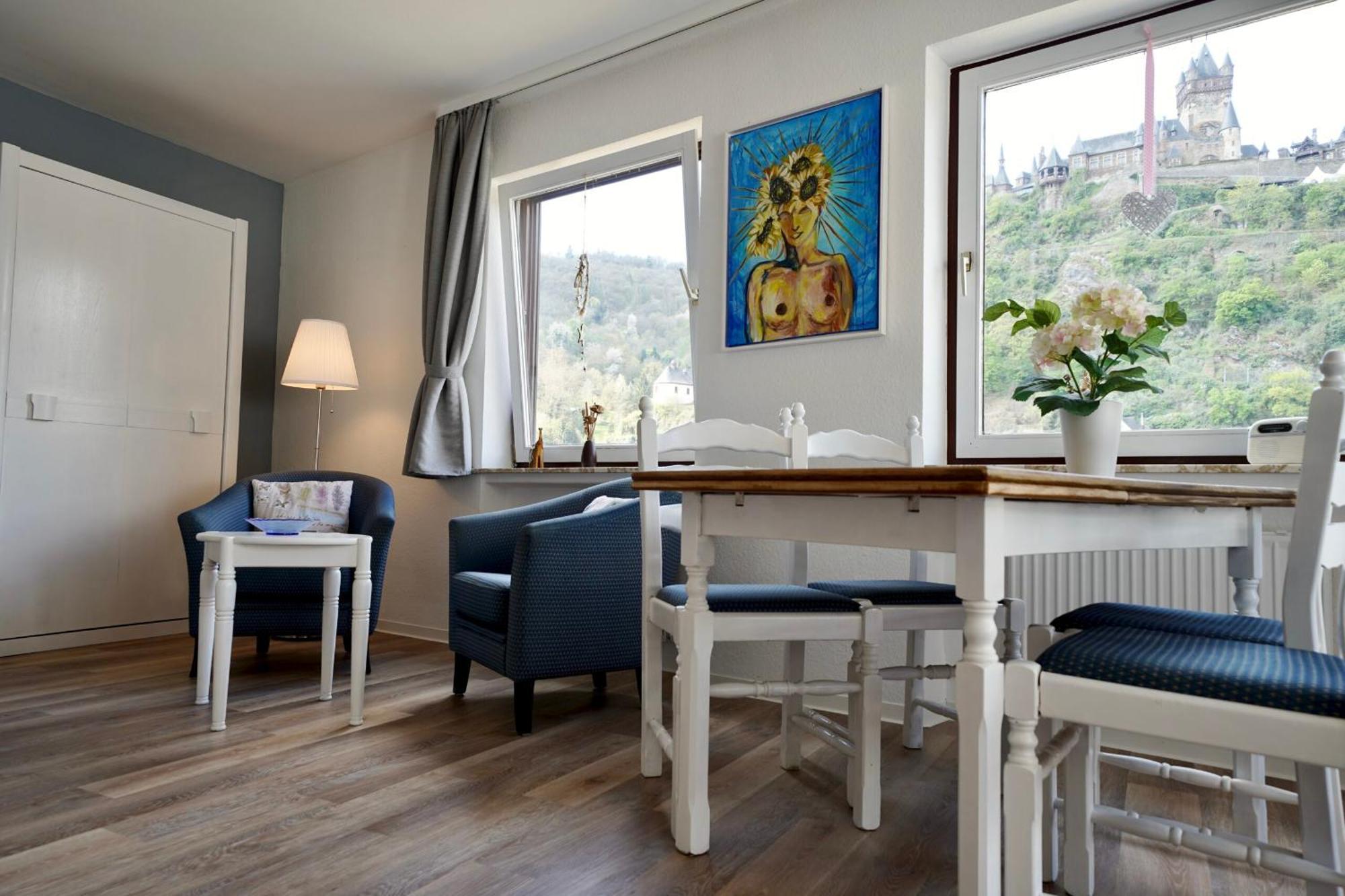 Apartments Haus Daniela Cochem Rum bild
